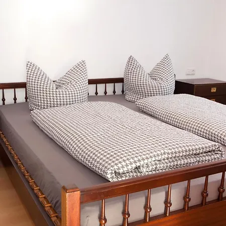 Szálloda Ferienhaus Eschach *